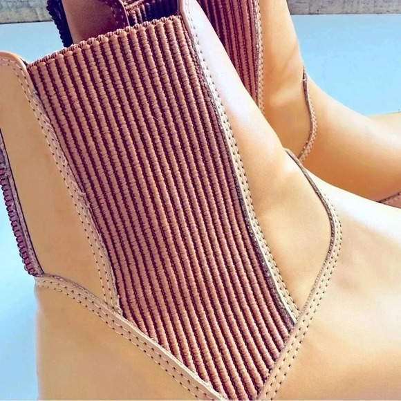 Farm Rio Lug Sole Beaded Platform Chelsea Boots - Picture 8 of 9